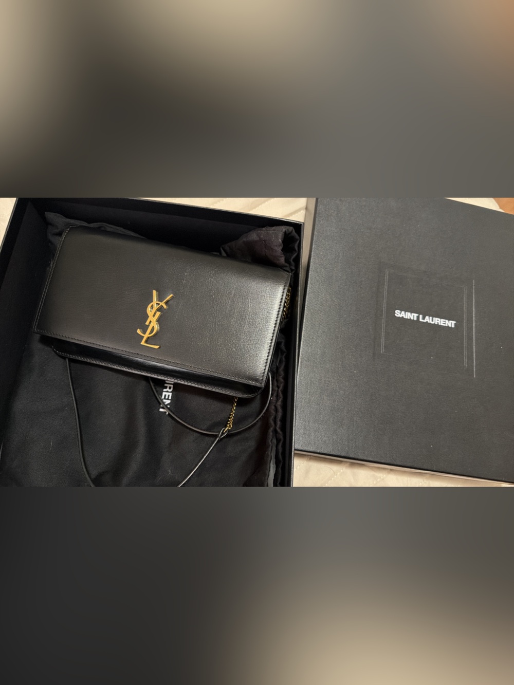 Like new & authenticSaint Laurent YSL Smooth Leather Crossbody Cell Phone Holder - Picture 3 of 11